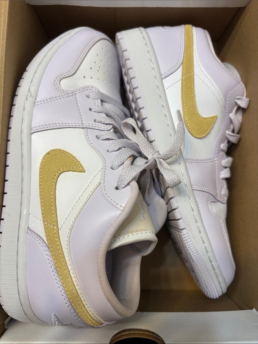 Women’s air jordan 1 low barely grape/lemon wash-white